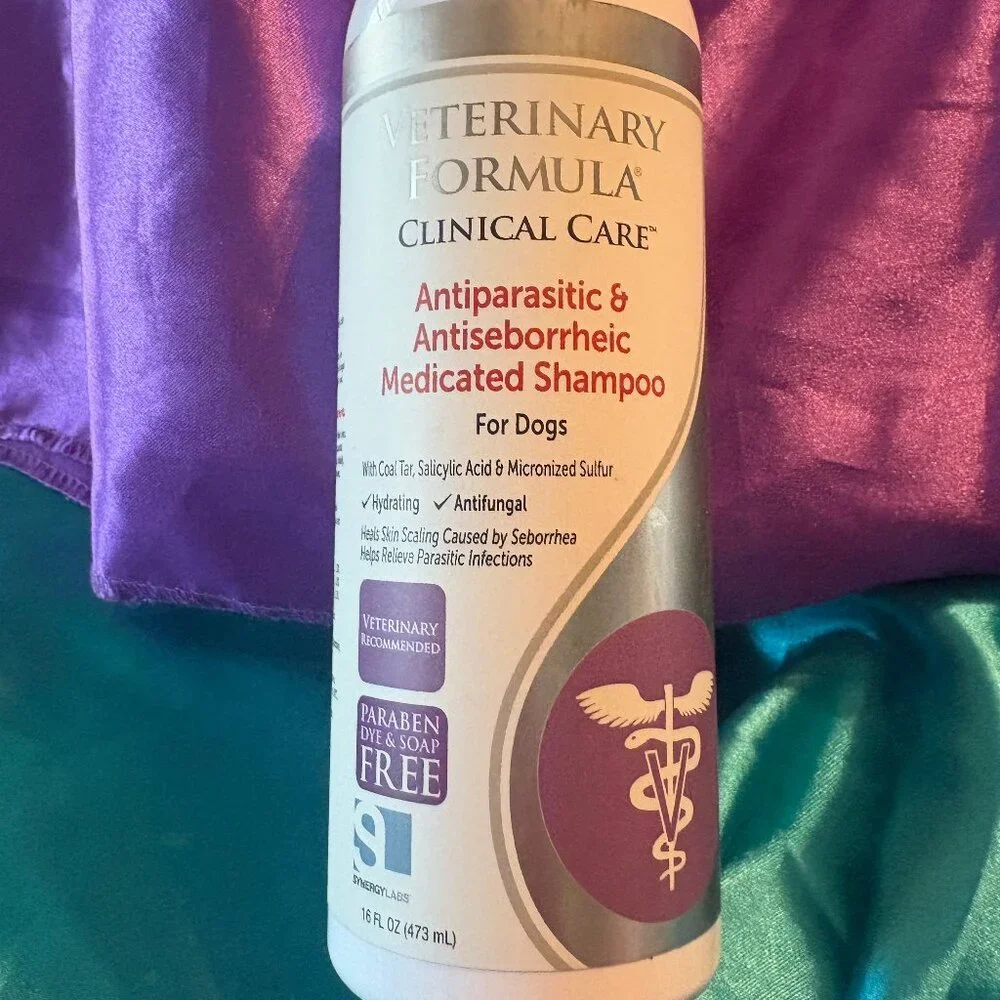 Veterinary Formula DOG SHAMPOO Antiparasitic Antiseborrheic Medicated NEW